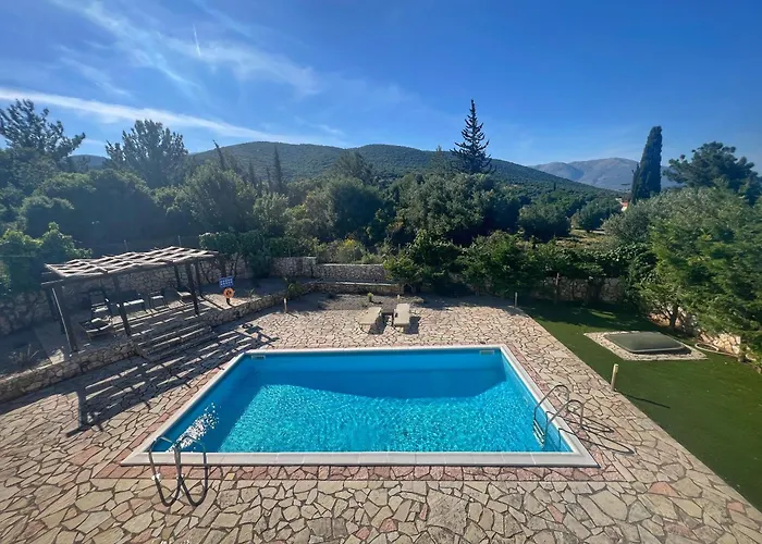 Melissani Villa